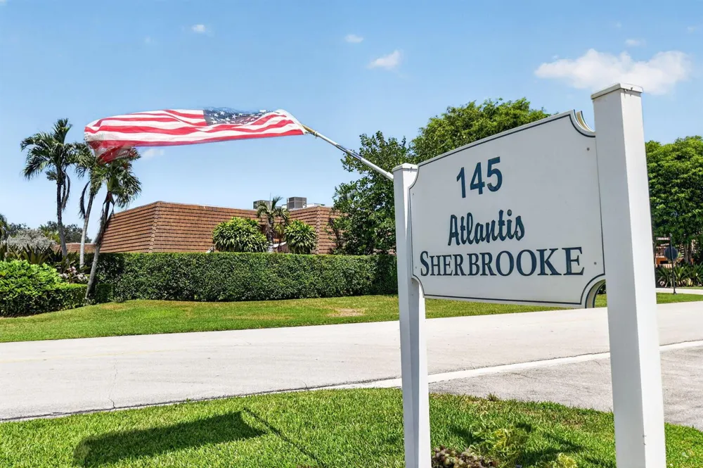 145 Atlantis Boulevard #202 Atlantis, FL 33462