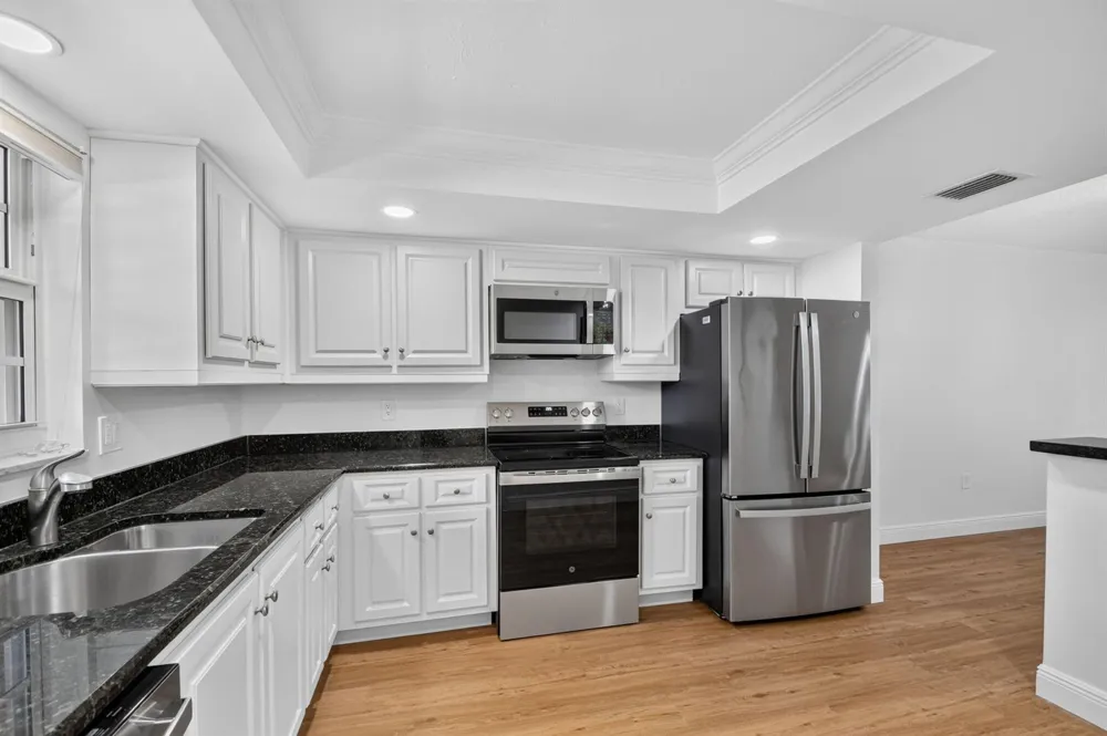 145 Atlantis Boulevard #202 Atlantis, FL 33462