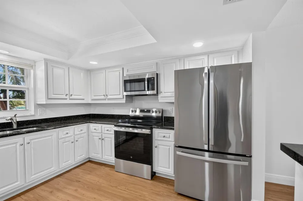 145 Atlantis Boulevard #202 Atlantis, FL 33462