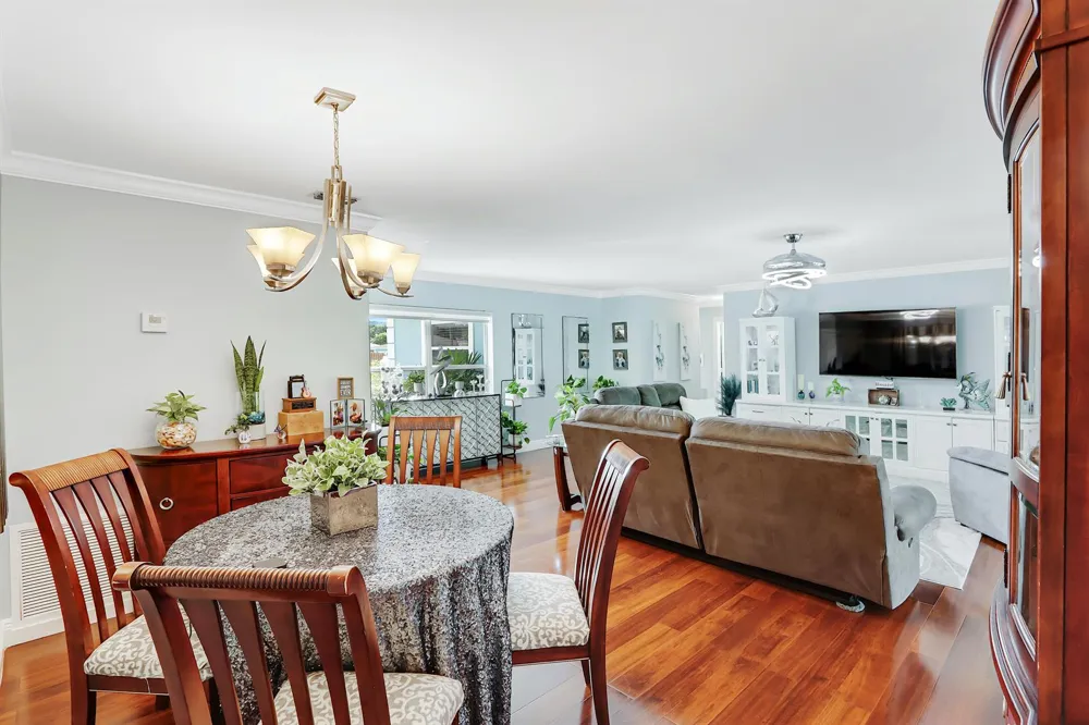 22053 Flanders Court Boca Raton, FL 33428