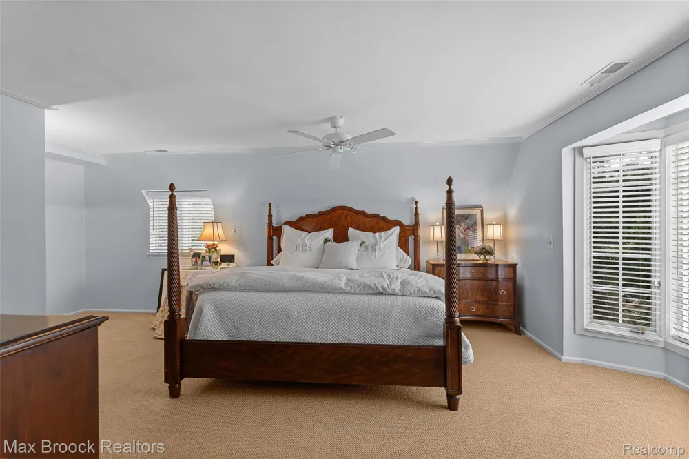 416 Puritan Avenue Birmingham City, MI 48009