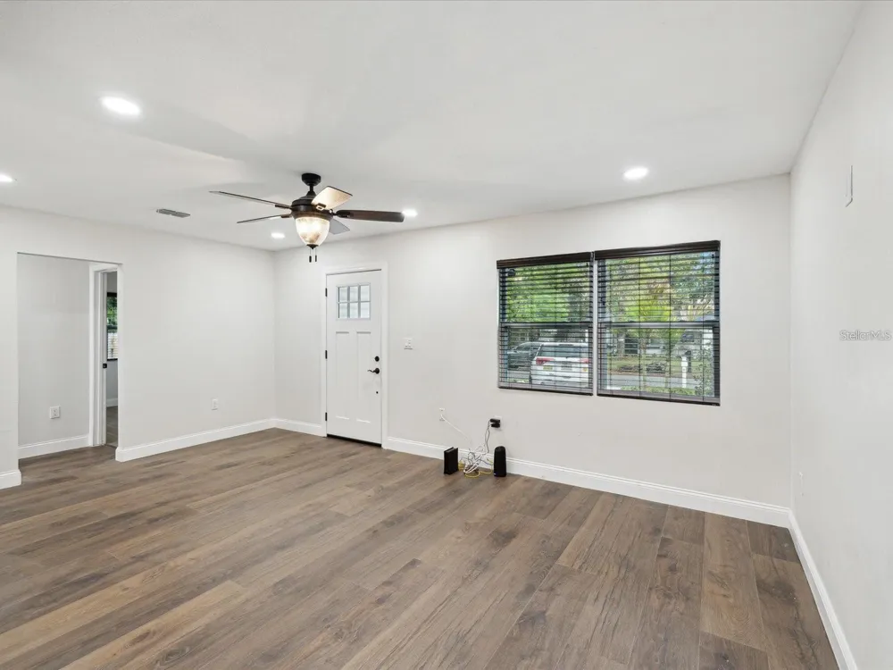 1008 E NORFOLK STREET Tampa, FL 33604