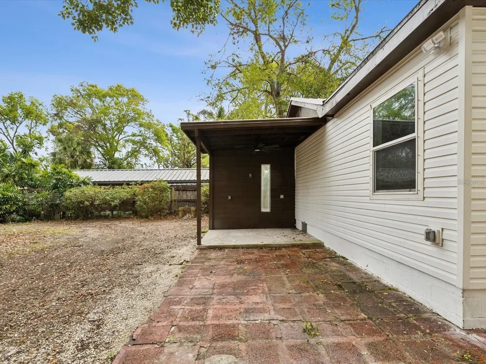 1008 E NORFOLK STREET Tampa, FL 33604