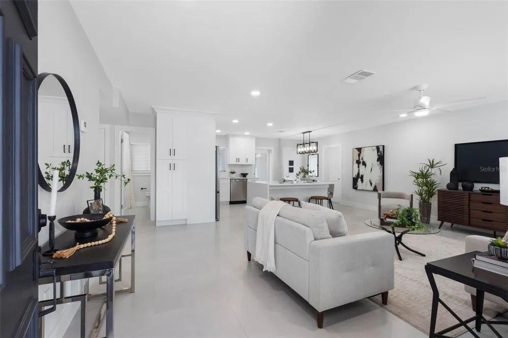 1601 HARDWOOD DRIVE Clearwater, FL 33756
