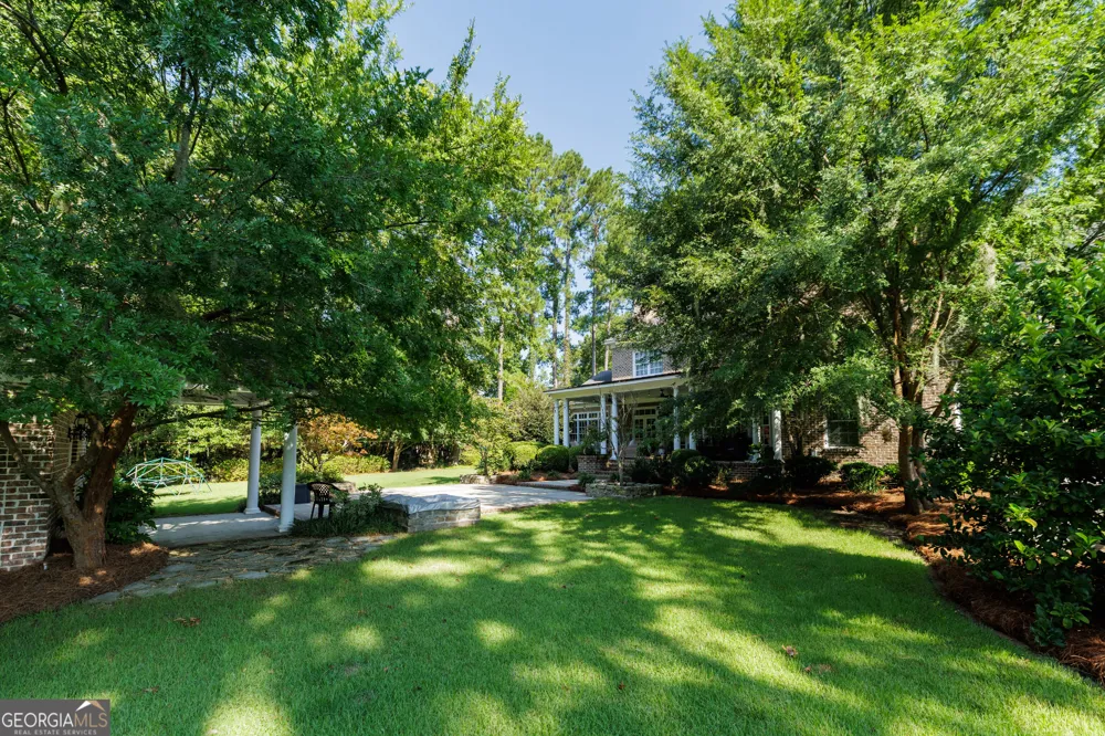 4237 Whisperwood CIR Valdosta, GA 31602