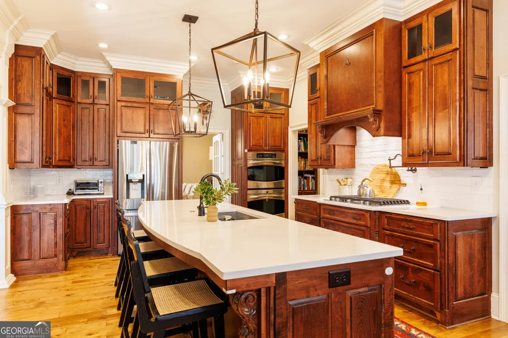 4237 Whisperwood CIR Valdosta, GA 31602