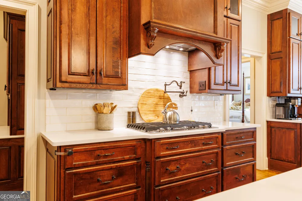4237 Whisperwood CIR Valdosta, GA 31602