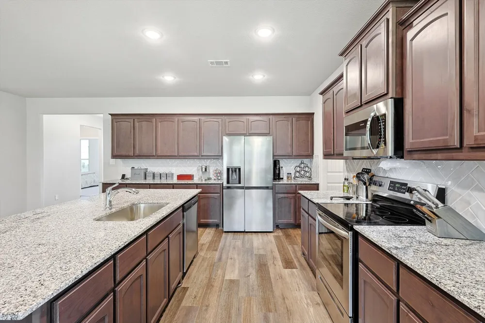 808 Feather Edge Drive Springtown, TX 76082