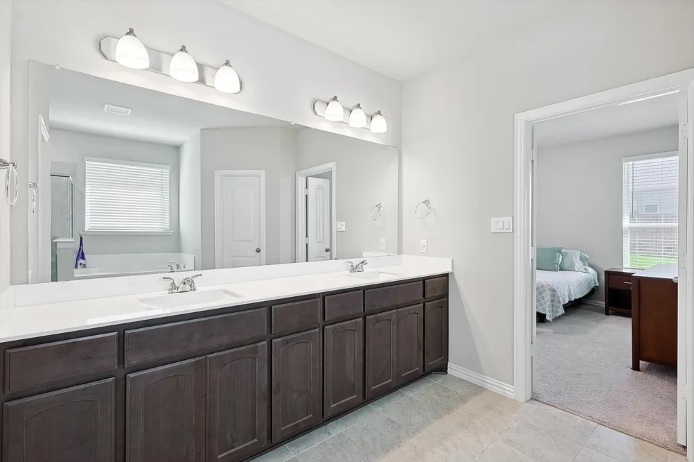 808 Feather Edge Drive Springtown, TX 76082