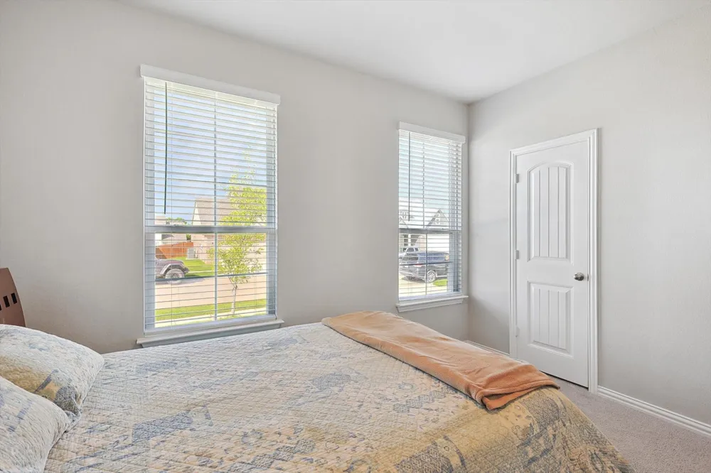 808 Feather Edge Drive Springtown, TX 76082