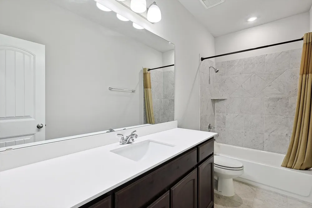 808 Feather Edge Drive Springtown, TX 76082