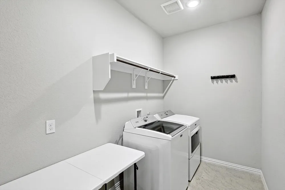 808 Feather Edge Drive Springtown, TX 76082