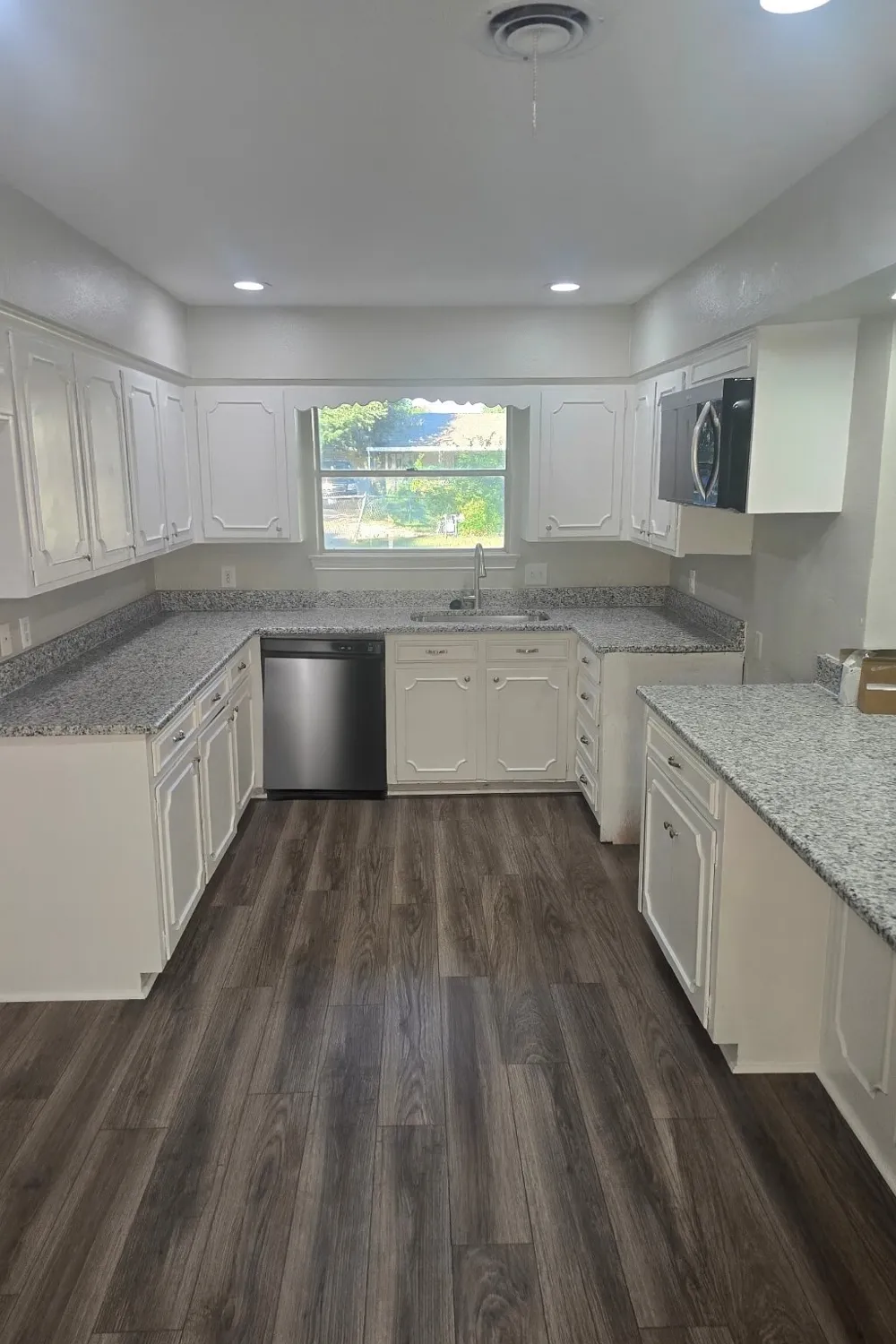 1306 Holt Avenue DeSoto, TX 75115