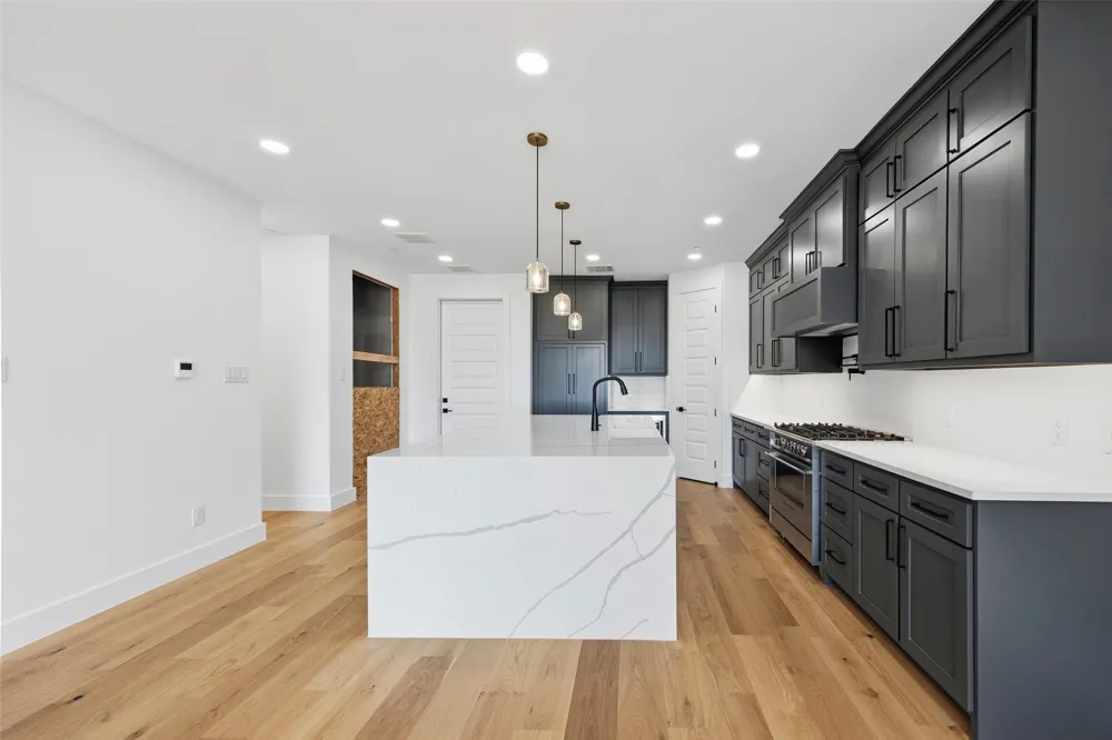 404 Vista Buena Trail Fort Worth, TX 76111
