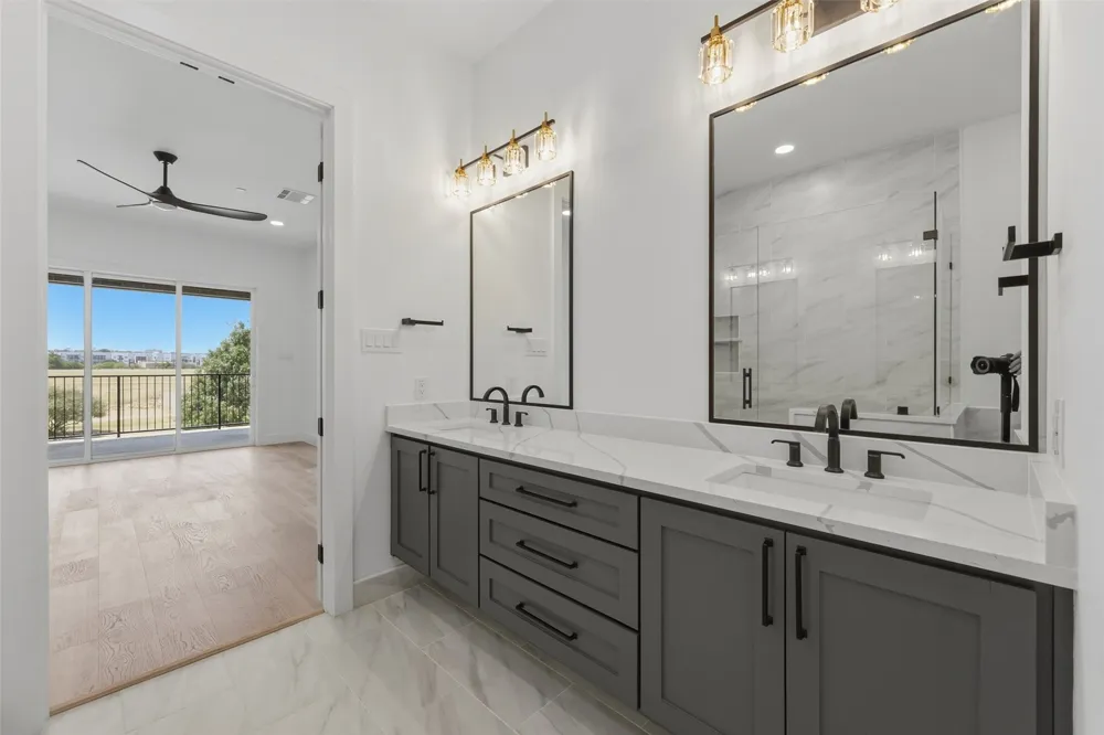 404 Vista Buena Trail Fort Worth, TX 76111