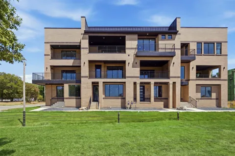 404 Vista Buena Trail