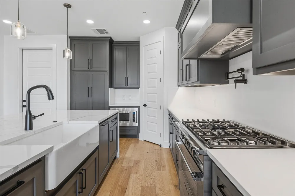 404 Vista Buena Trail Fort Worth, TX 76111