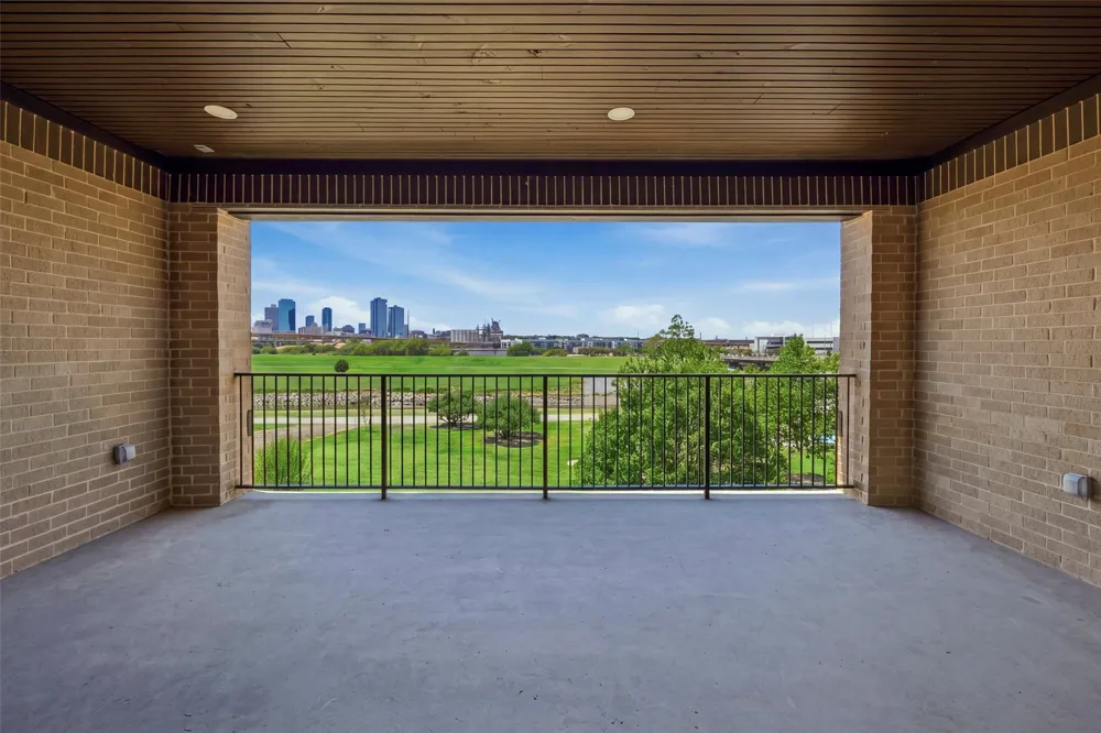 404 Vista Buena Trail Fort Worth, TX 76111