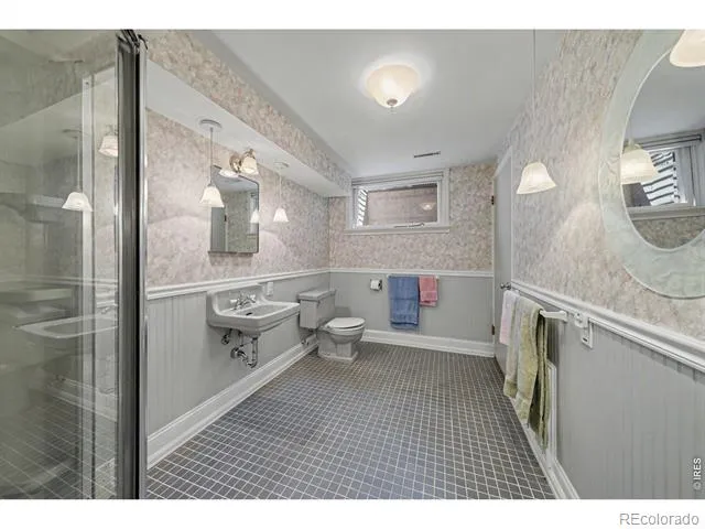 1924 21st Ave Ct Greeley, CO 80631