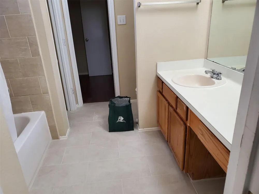 16315 Lynn Crest Court Houston, TX 77083