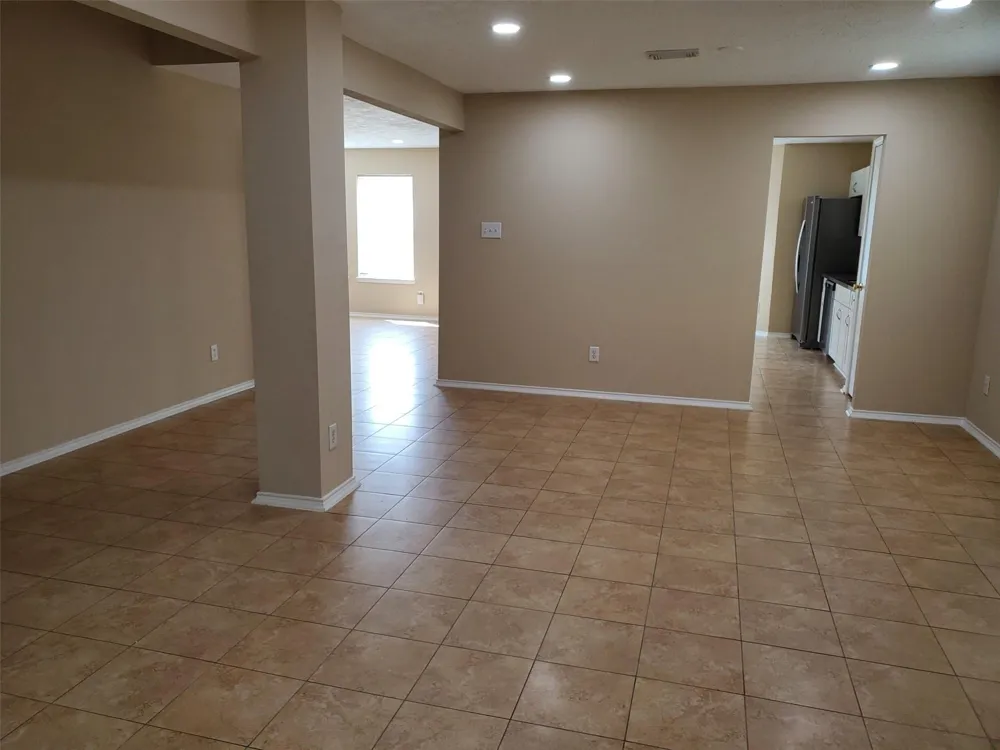 16315 Lynn Crest Court Houston, TX 77083