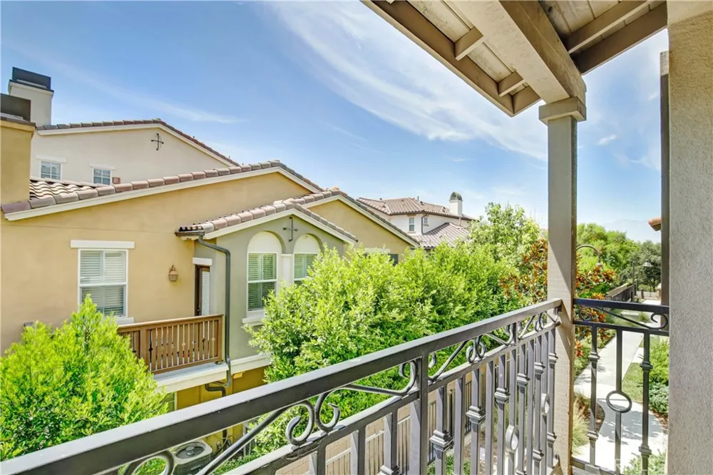 12474 Phoenix Court Eastvale, CA 91752