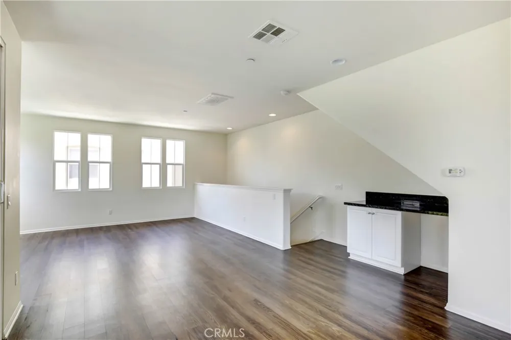 12474 Phoenix Court Eastvale, CA 91752
