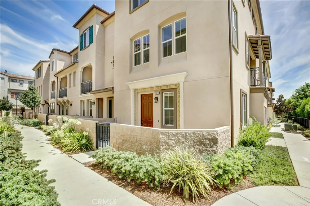 12474 Phoenix Court Eastvale, CA 91752