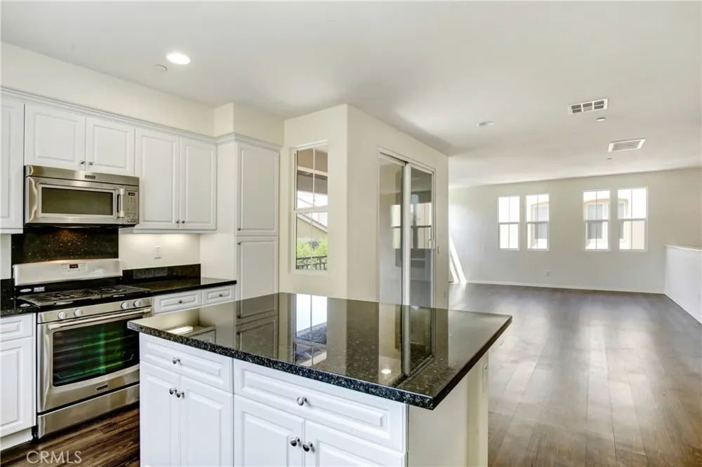 12474 Phoenix Court Eastvale, CA 91752