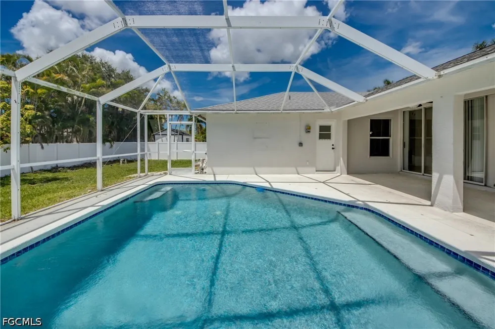 SW 39th Street Cape Coral, FL 33914