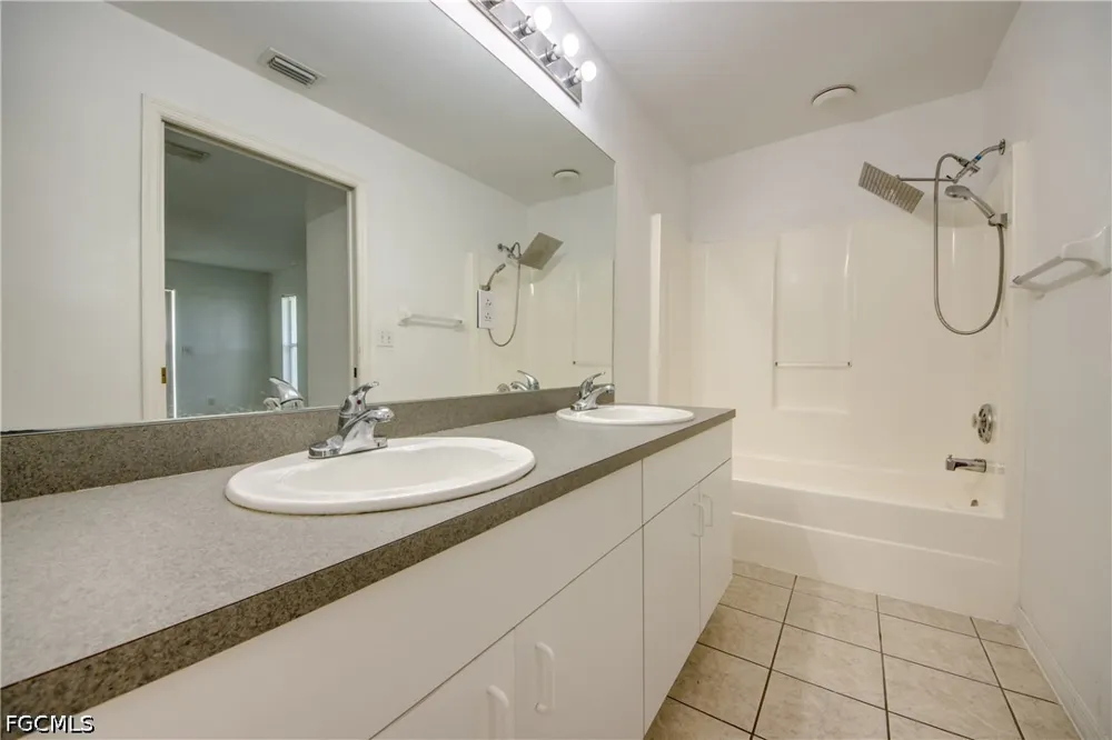 SW 39th Street Cape Coral, FL 33914
