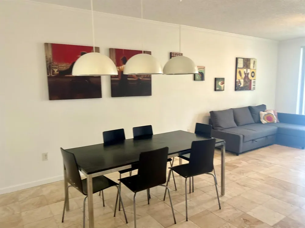 17100 Bay Road #1911 Sunny Isles Beach, FL 33160