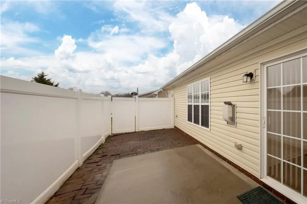 3939 Creekside Court #3939 Winston-Salem, NC 27127