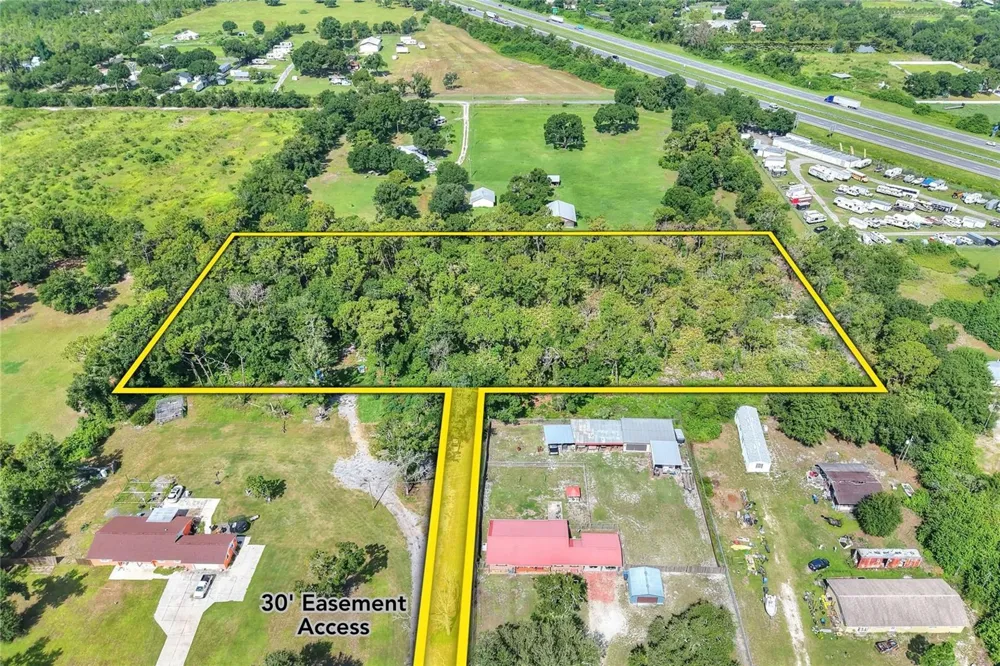 SE 33RD STREET Ruskin, FL 33570