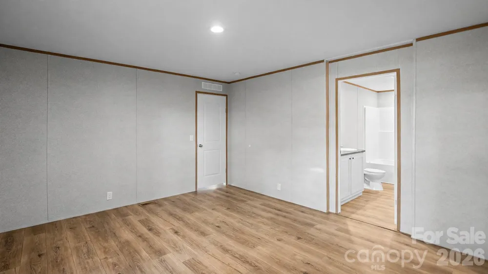 2205 Kingston Road Kingstown, NC 28150