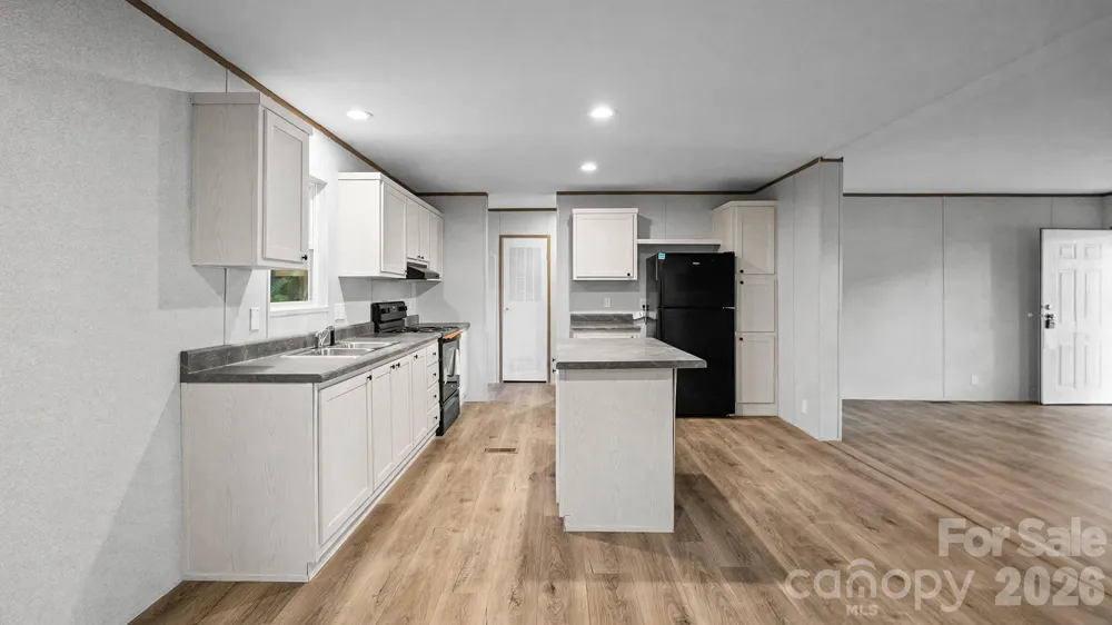 2205 Kingston Road Kingstown, NC 28150