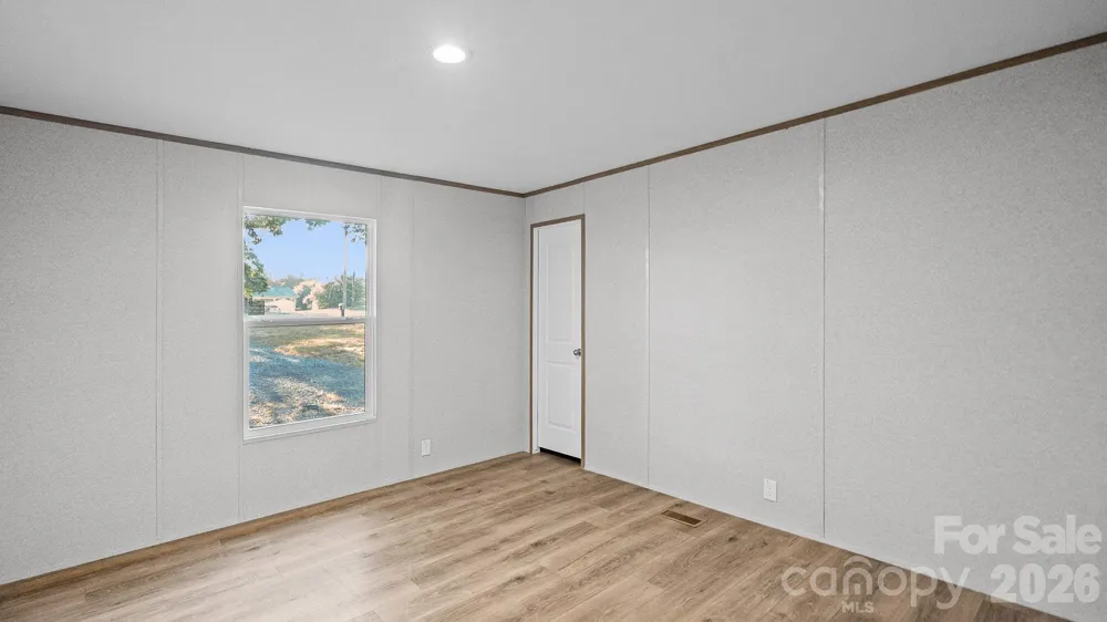 2205 Kingston Road Kingstown, NC 28150