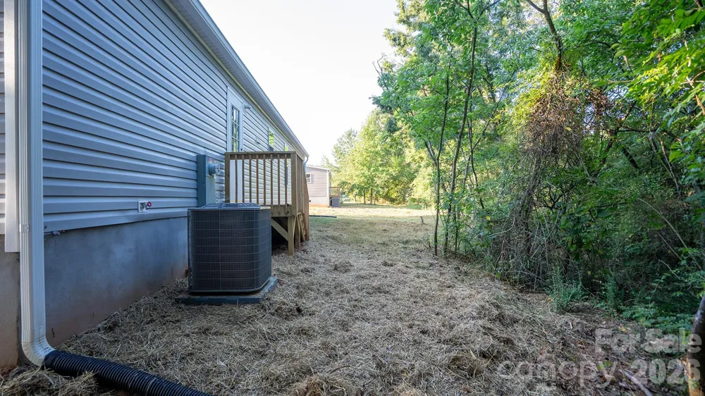 2205 Kingston Road Kingstown, NC 28150
