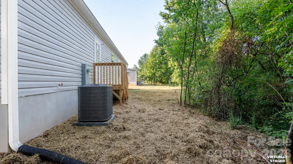 2205 Kingston Road Kingstown, NC 28150