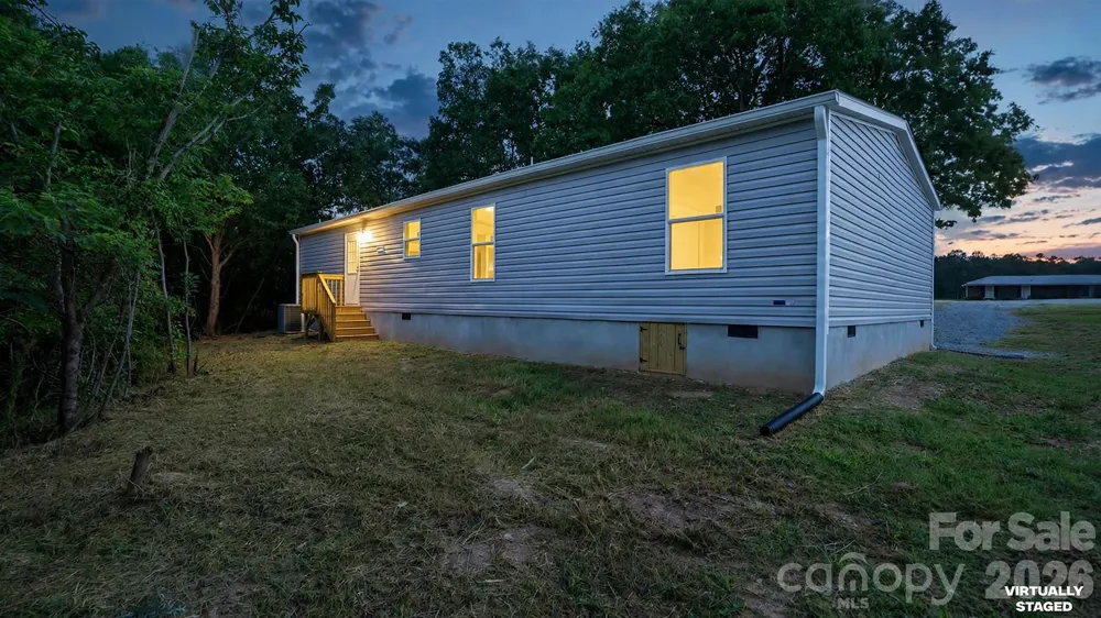2205 Kingston Road Kingstown, NC 28150