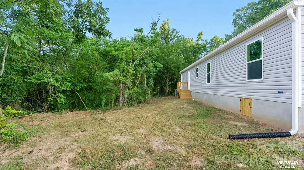 2205 Kingston Road Kingstown, NC 28150