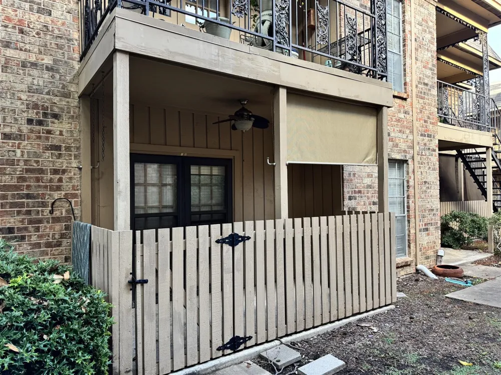 4347 Bellaire Drive S #132S Fort Worth, TX 76109
