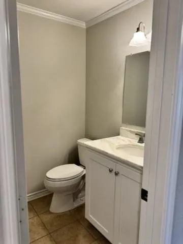 4347 Bellaire Drive S #132S Fort Worth, TX 76109