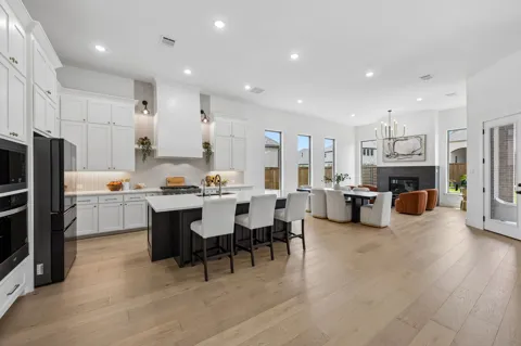 3140 Barclay Lane