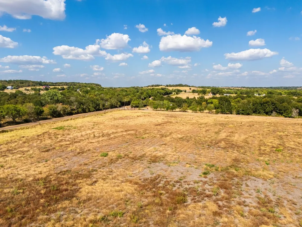 Howard Drive Moody, TX 76557