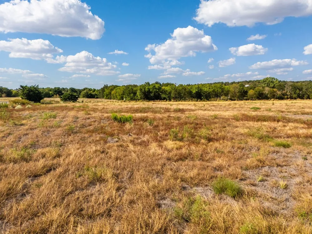 Howard Drive Moody, TX 76557