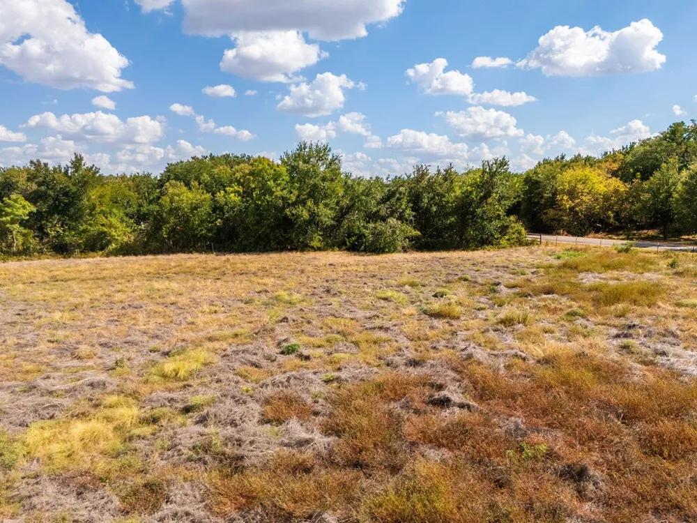 Howard Drive Moody, TX 76557