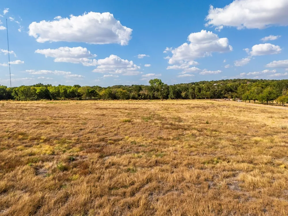 Howard Drive Moody, TX 76557