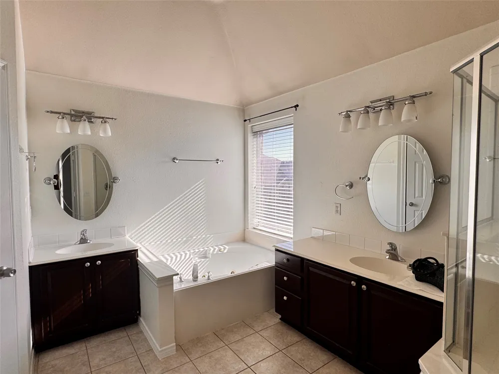7585 Ravenhill Drive Frisco, TX 75035