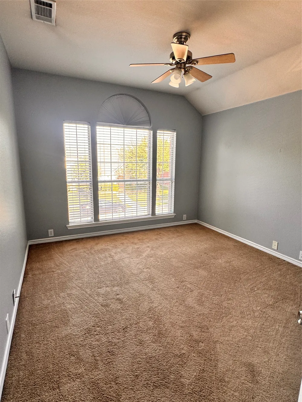 7585 Ravenhill Drive Frisco, TX 75035